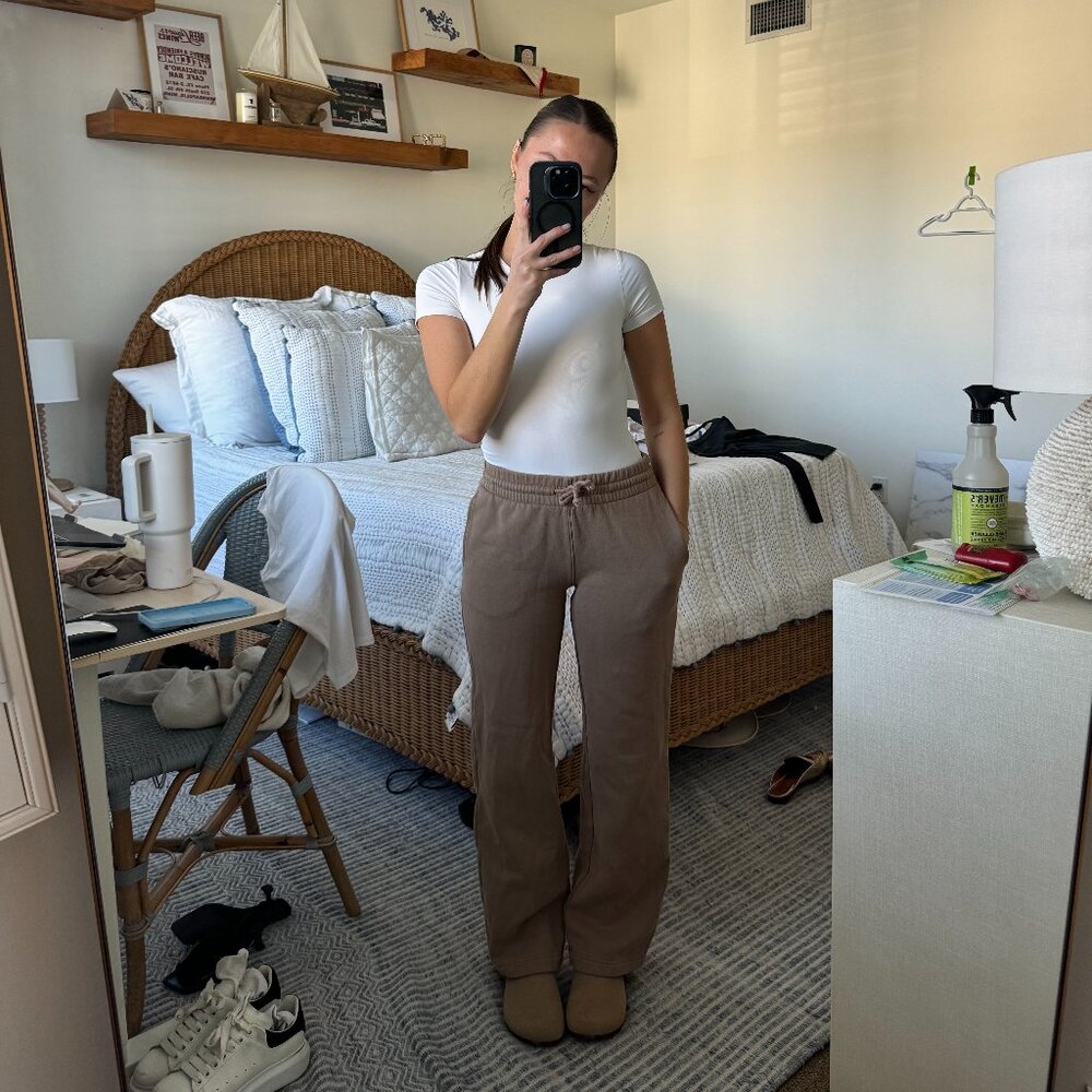 Aritzia Cozy Sweatfleece Boyfriend Wide Sweatpant